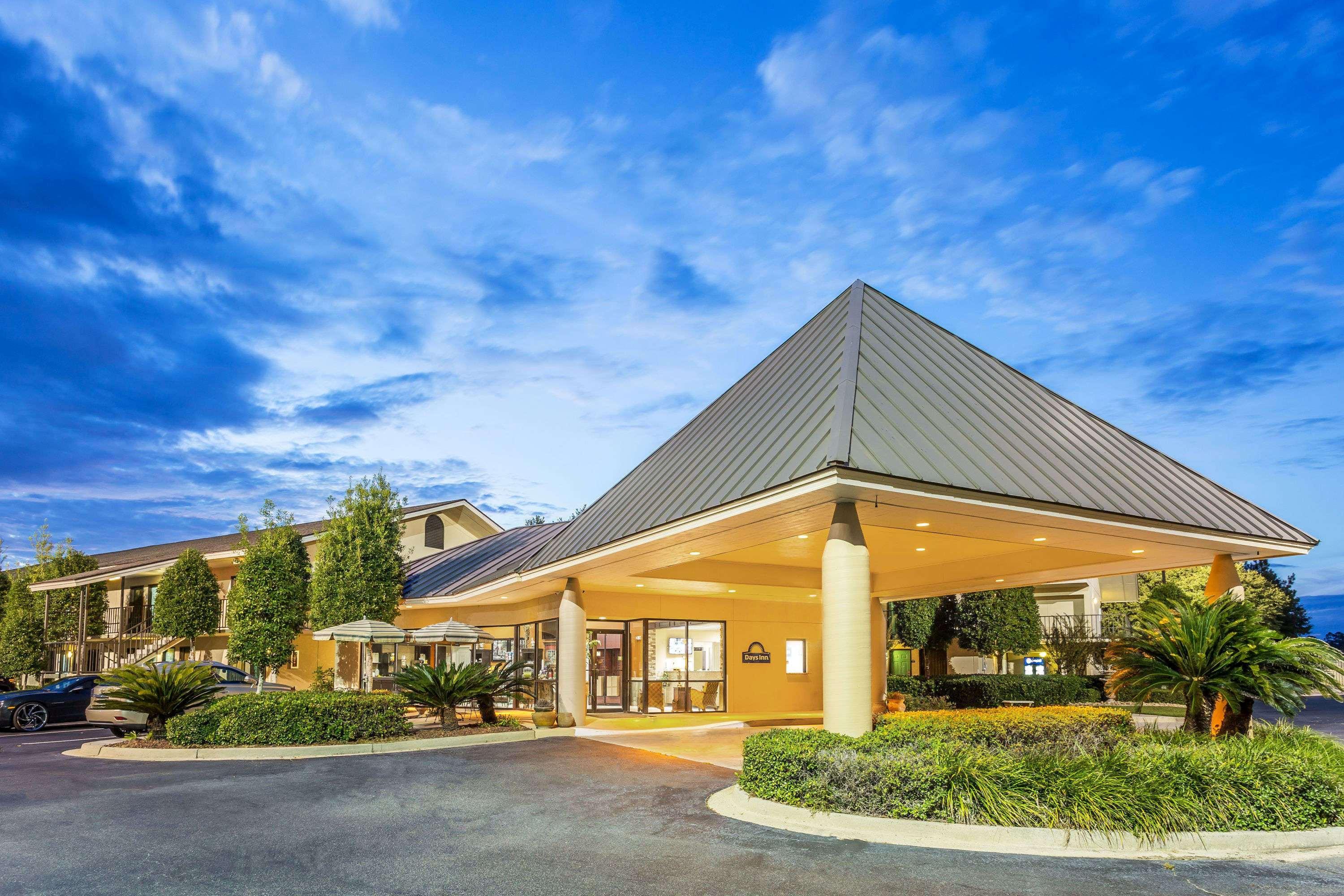 Days Inn By Wyndham Lake Park/Valdosta Экстерьер фото