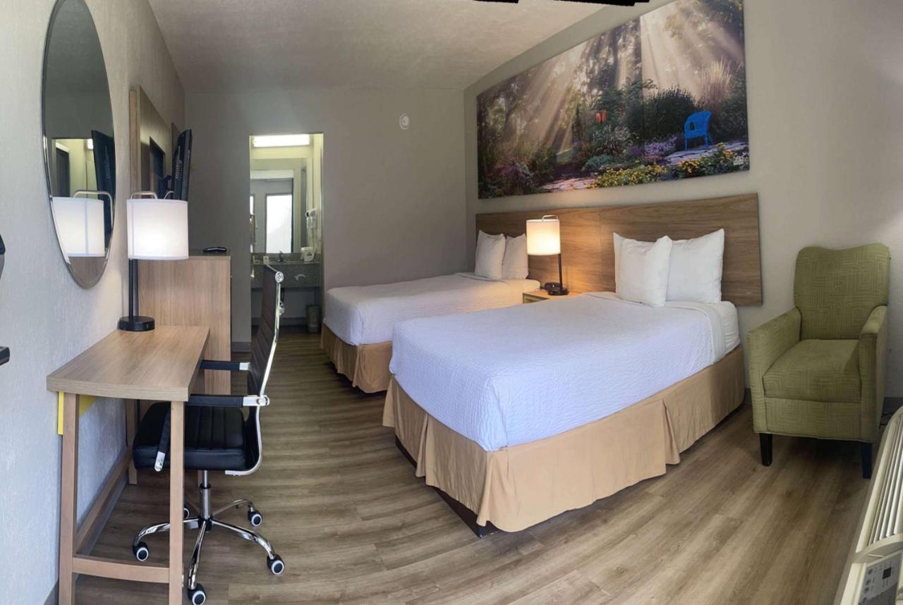 Days Inn By Wyndham Lake Park/Valdosta Экстерьер фото